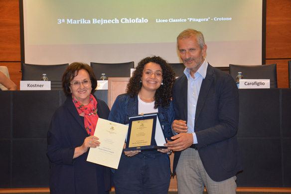 III classificata Marika Bejnech Chiofalo Liceo Classico “Pitagora” – Crotone