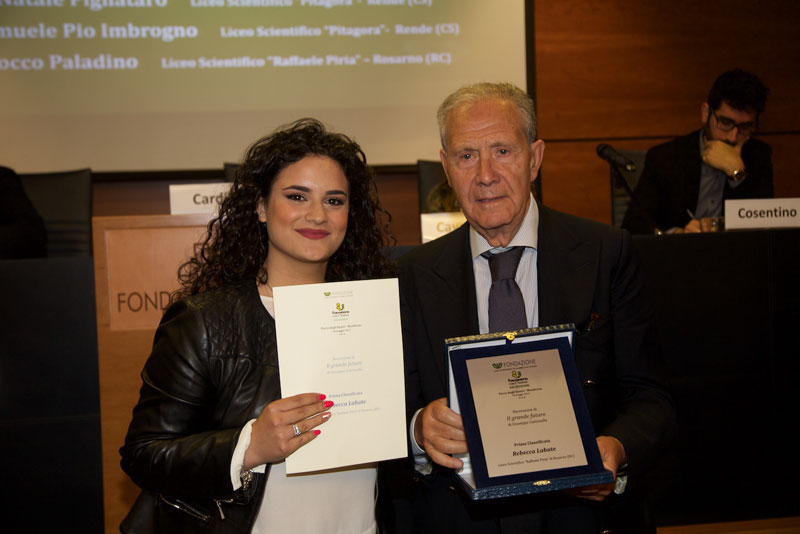 I classificata Rebecca Labate Liceo Scientifico “Raffaele Piria” – Rosarno (RC)